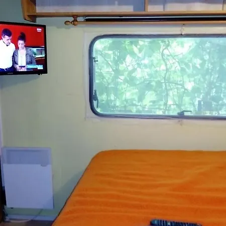 Le Pavillon * סיג'אן